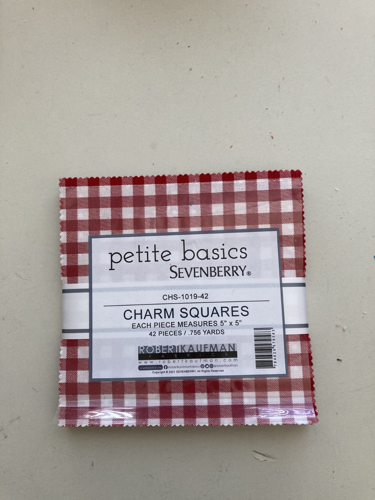 Petite Basics Sevenberry CHS-1019-42 5″ Charm Pack Squares Fabric, 42 pcs