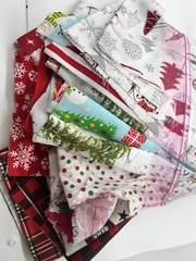 Estate Fabric Scrap Lot 1-2 Lbs Gallon Bag Quilting Sewing Craft Christmas Asst