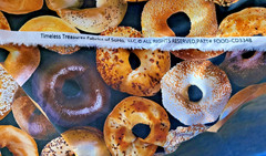 Loads Bagels realistic food cotton quilting fabric bhy x 43″ w yummy breakfast
