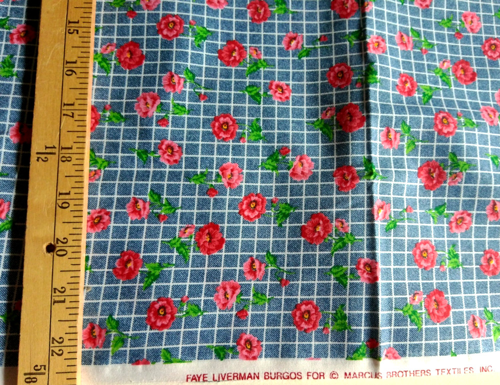 FLOWER PRINT ON WHITE CHECKS MARCUS BROS 100% COTTON FABRIC 2 YARDS X 45″