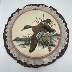 Vtg Set of 3 Hoop Fabric Wall Art Mallard Duck Decor Ruffled Lace Round Cabin