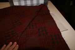 DUNROVEN HOUSE Cotton Craft Quilt PATCH FABRIC WINE COLOR 46″ X 2 YDS. 10″
