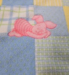 Days of Hunny Disney`s Winnie the Pooh Used 15×26 Inch Changing Pad & Book 1981