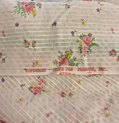 VTG Beautiful Shades of Pink Florals on White Raised Lines Dimity BTHY