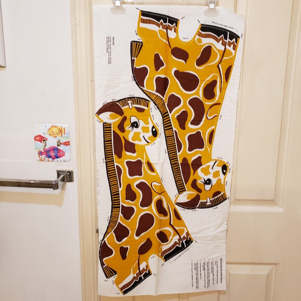 Vintage Giraffe Pillow Fabric Panel for 21″ x 11″ Pillow