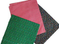 3 X Half Yards Fabric New Red Green Black Quilting Crafts Sewing Projects Multi