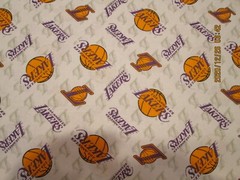 LA LAKERS NBA 44″ WIDE 100% COTTON 1 YARD PIECE BRAND NEW DESIGN