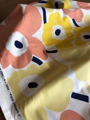marimekko Fabric Pieni Unikko 145x50cm/57.08×19.68″/1.58×0.54yd Cotton marimekko