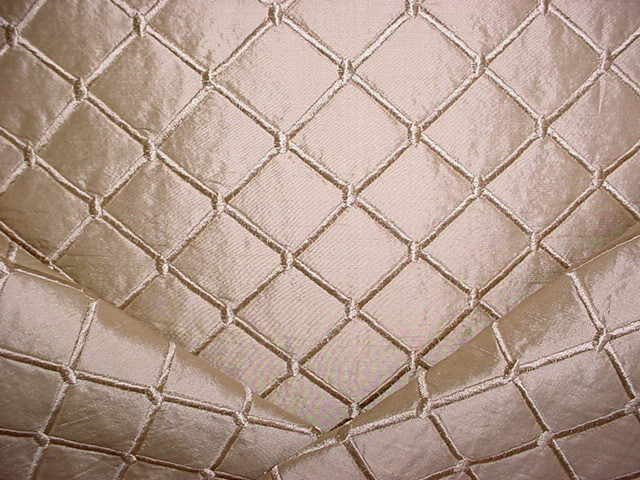 2-1/4Y Kravet 25865 Metallic Brass Gold Silk Lattice Matelasse Upholstery Fabric