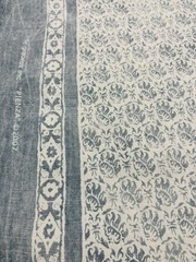 Le Gracieux Small Floral Damask Linen Print Fabric- Pienza Resist / Azul 2.20 yd