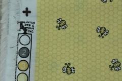 By 1/2 Yd, Vintage, Honey-Bees on Yellow Honeycomb Quilt Cotton, Jo-Ann, P7733