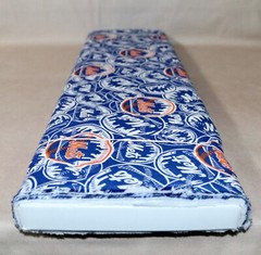 New York Mets ~ Logo Pattern MLB Cotton Fabric 1/4 Yard 9” X 56”