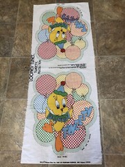 “Looney Toons TWEETY BIRD” by Warner Brother~fabric pillow cut-out VINGAGE 1981