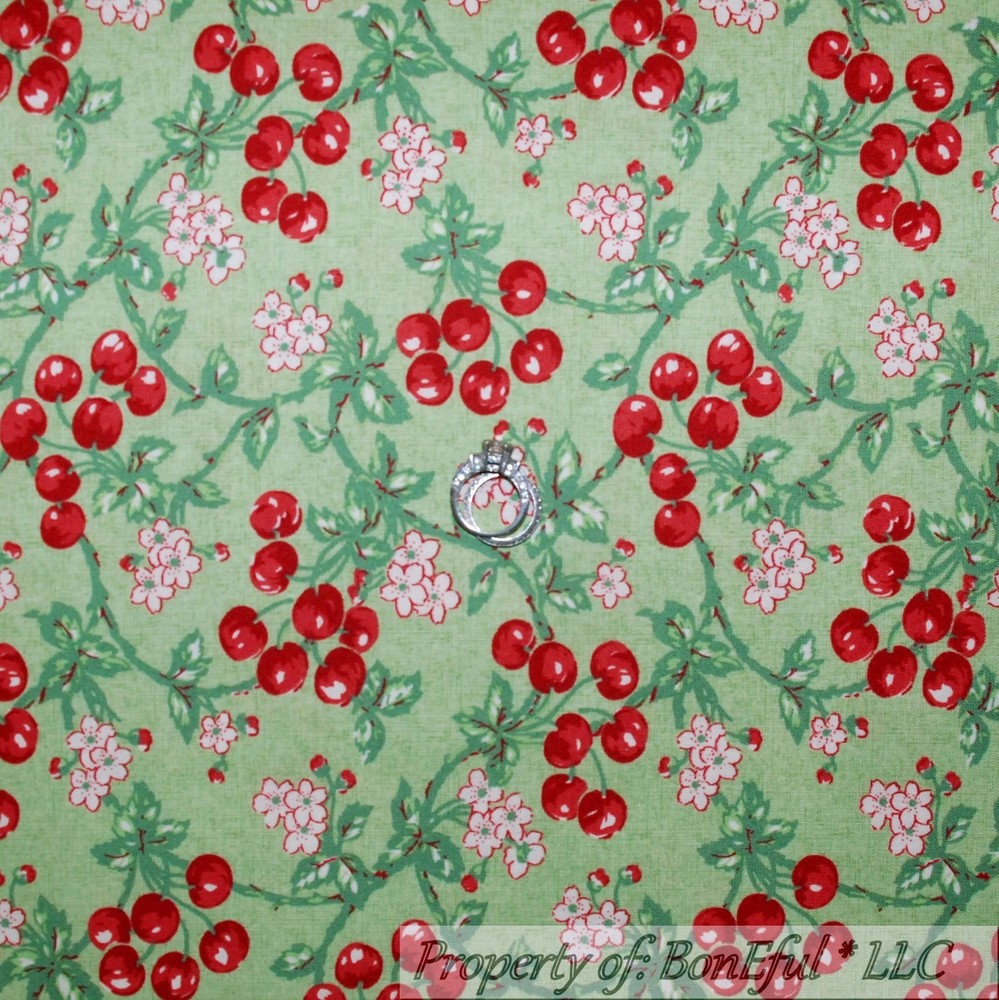 BonEful Fabric FQ Cotton Quilt Green Red White Cherry Fruit Flower Shabby Chic L