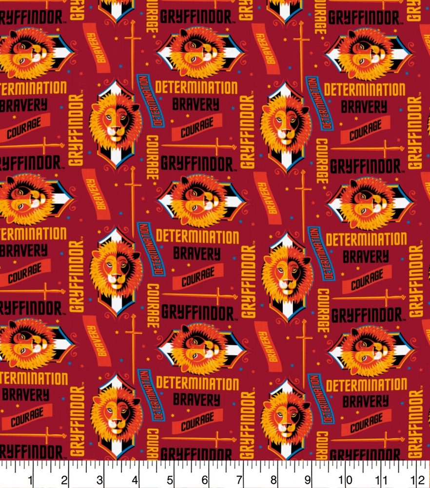 Warner Brothers Camelot Harry Potter Fabric 18” x 42” Vintage Rare New Red