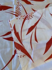 Vintage Floral Print Fabric 44” X 108” 3 Yards Polyester Red White Merry Mary