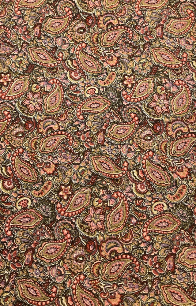 PETER PAN FABRICS – PAISLEY & FLORAL – COTTON – 1 1/8 YARDS