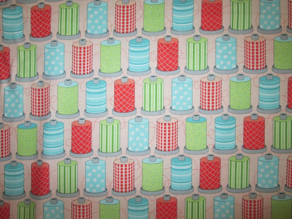 THREAD YARN SPOOLS SEWING ITEMS BRIGHT COLORS COTTON FABRIC BTHY