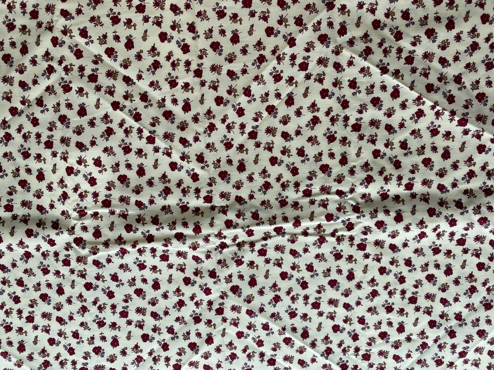 SCHWARTZ LIEBMAN FABRIC~Floral Cream Maroon~SMALL PRINT~Cotton Single Cut~44×97~