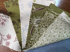 Connecting Threads Bed & Breakfast Jelly Roll 28 Pcs 2.5″ Fabric Strips Quilt
