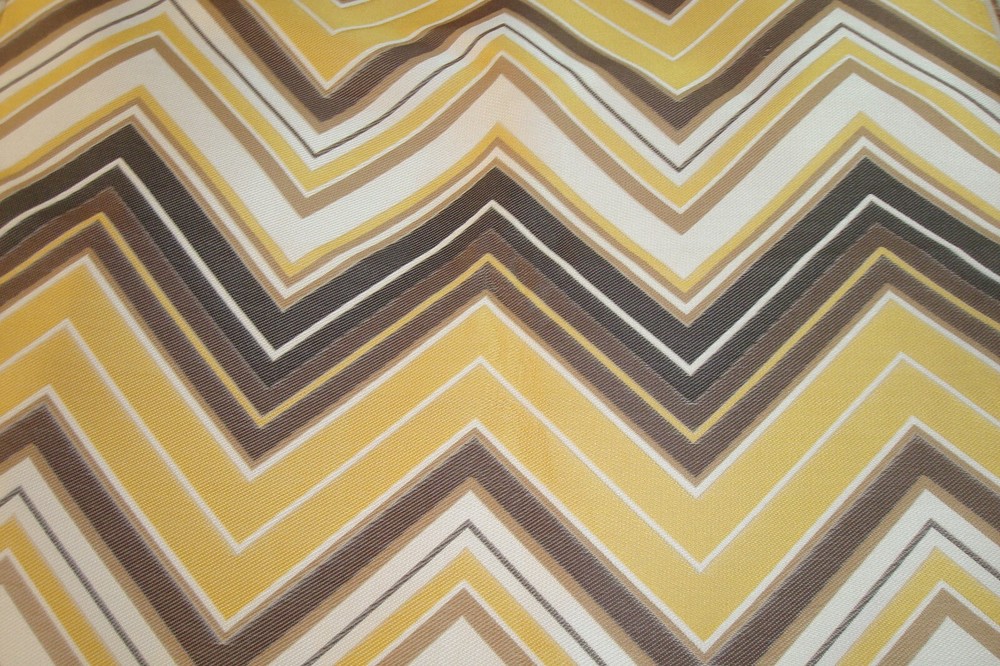 3 Yds Upholstery Tapestry Fabric Chevron ZIG ZAG Yellow Brown 58″ x 108″ BTP