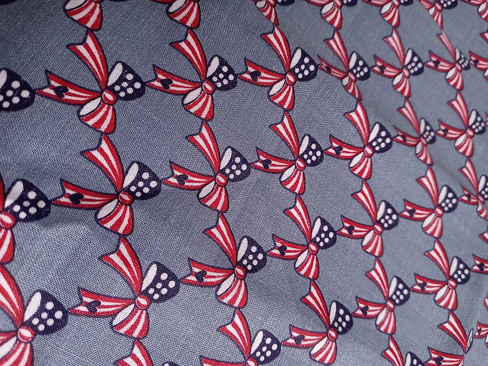 1 yard Patriotic American Flag Bows 4th of July Quilting Cotton Remnant 44″x45″