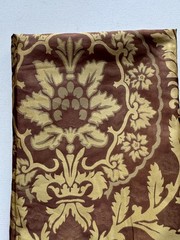 8947-640 Turkey Designer Fabric Remnant 24 x 24″