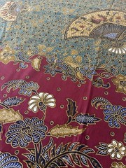 Pokok-Kelapa Indonesian Batik Sarong Fabric Cotton Floral Fan 41×71, Maroon Blue