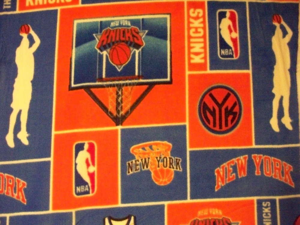 Knicks New York NBA Basketball Licensed Fleece Fabric OOP