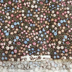 Lot 5 Fabrics Different Patterns Green Black White Scroll Brown Floral Tie Dye