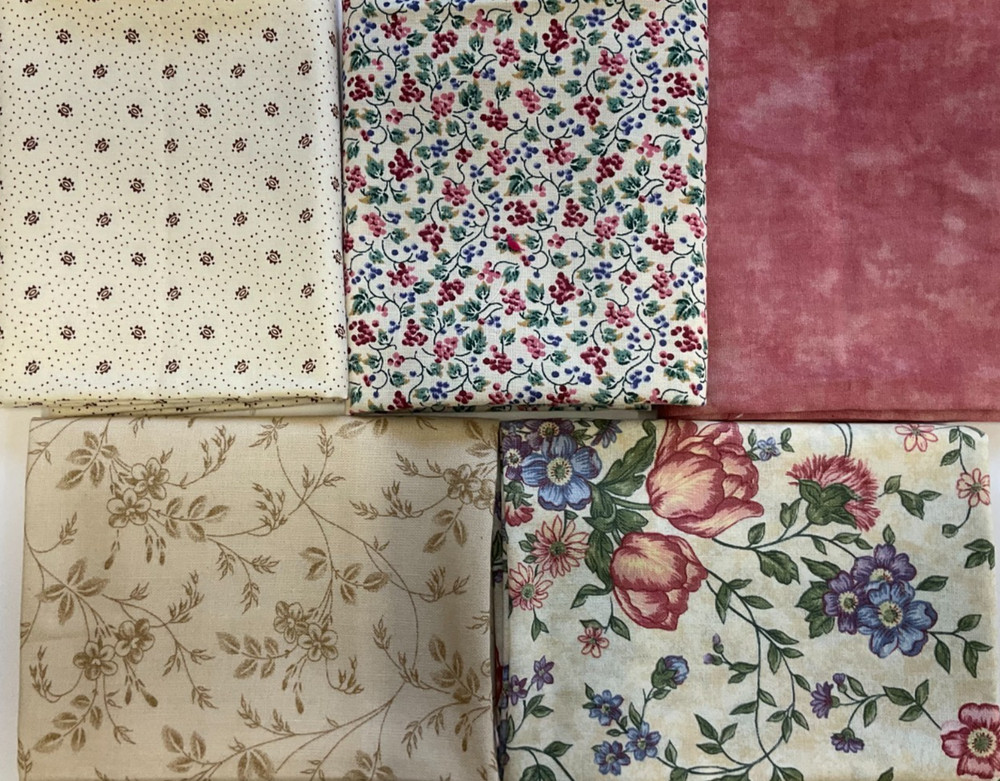 FAT QUARTER BUNDLE OF 5 – FQ1566 – BEIGE & PINK