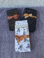 Lot of 13 Fat Quarters Vintage Cotton Quilt Fabric Bundle Various Black White-21
