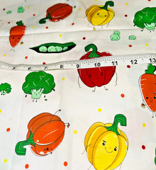 Hengli Happy Veggie Broccoli Carrot Bell Pepper Peas Fabric Cotton 36″ x 60″ BTY