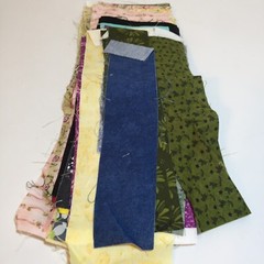 1 Pound 2 Ounces Cotton Print Fabric Quilt Scraps Leftovers F