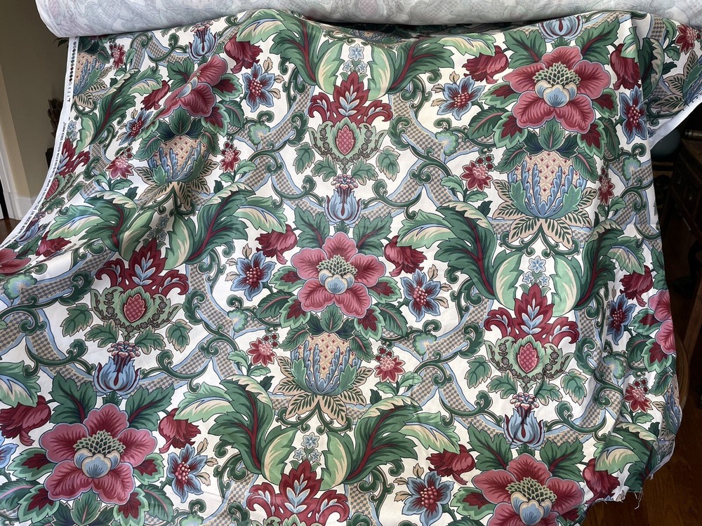 STANLEY KING STUDIO screen print chintz Floral Fabric 53.5″w- 6.66 yards (20 ft)