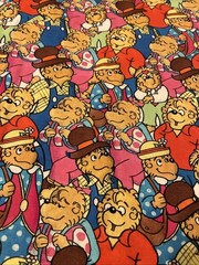 1 YARD + 15 INCHES The Bernstein Bears COTTON Sewing Fabric