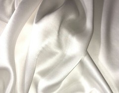 100% Mulberry silk fabric by half or the metre 22 momme by the yard wholesale