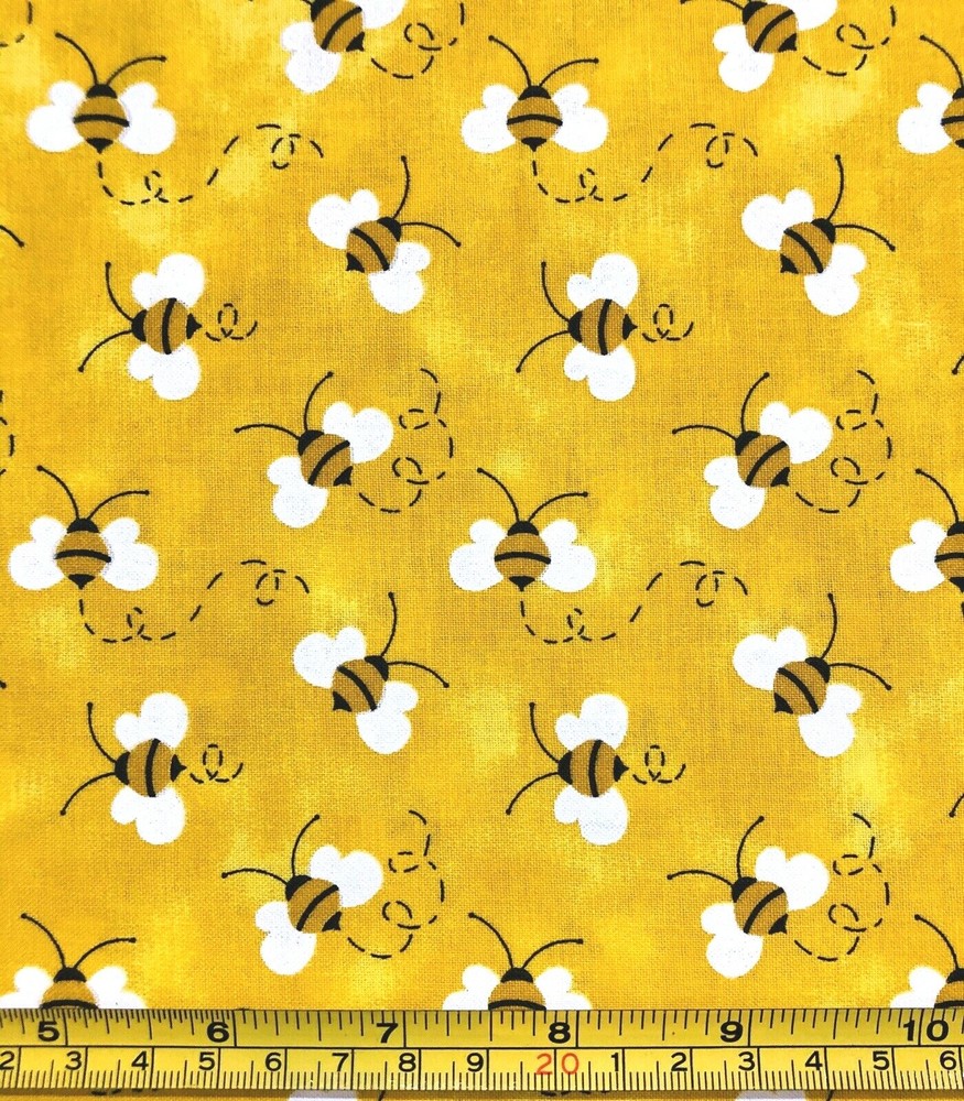 Tina Scrap 9″x21″ BUMBLE BEES BUZZ Honeycomb Yellow Honey FABRIC COTTON