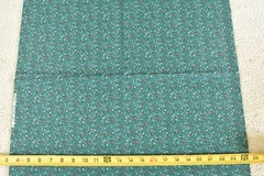 35″ Long, Vintage, Red Blue & White Calico on Green Quilt Cotton, Peter Pan,V799