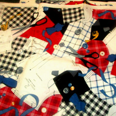 CLOTH red blue black white pattern for sewing enthusiast 46×108″ (sew rm bx 6)