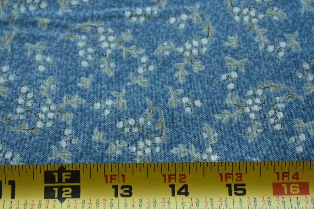 By 1/2 Yd, Green Floral on Blue Quilt Cotton, Clothworks/Skipping Stone, N5368