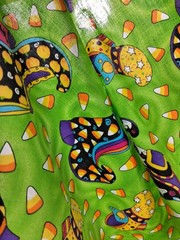 Halloween Quilting Cotton/Spring Ind For Jo-Anns/Witches Boots/1 Yd 35″ X 44″