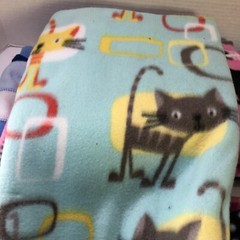 3 Pounds 2 Ounces Prints Fleece Fabric 6 Pieces Up to a Yard in Length