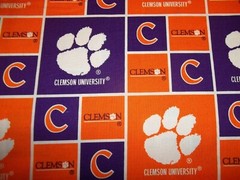 CLEMSON UNIVERSITY ” TIGERS” SQUARES DESIGN BRAND NEW 1 YARD 100% COTTON