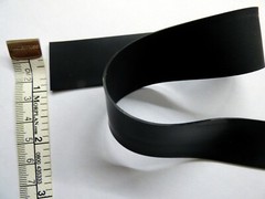 Latex Rubber Strapping 1.05mm Thick, 25mm/ 1inch Wide, Black