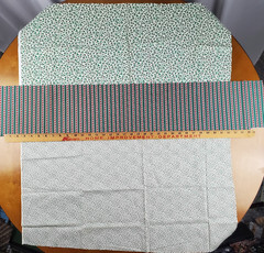 Christmas Fabric Scrap Lot 2 Pounds 6 Ounces Cranston Fabric Traditions Hoffman
