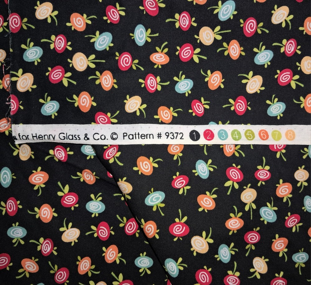 Knock Knock Fabric 1 Yard Dana Brooks Henry Glass Hong Kong 9372 Floral Swirls