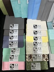 33 Fabric Quarters 100% Cotton Multiple ColorsPatterns NWOTs Quilters Paradise