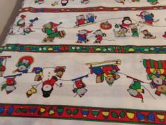 1 YD X 44″ VINTAGE SUE DREAMER SNOWMEN & BEARS SLED SKING SKATING BORDERS #2536