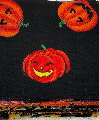 4″x4″ SQUARES – PACK #7 – HALLOWEEN MIXED COTTON PRINT QUILTING SQUARES–115 PCS